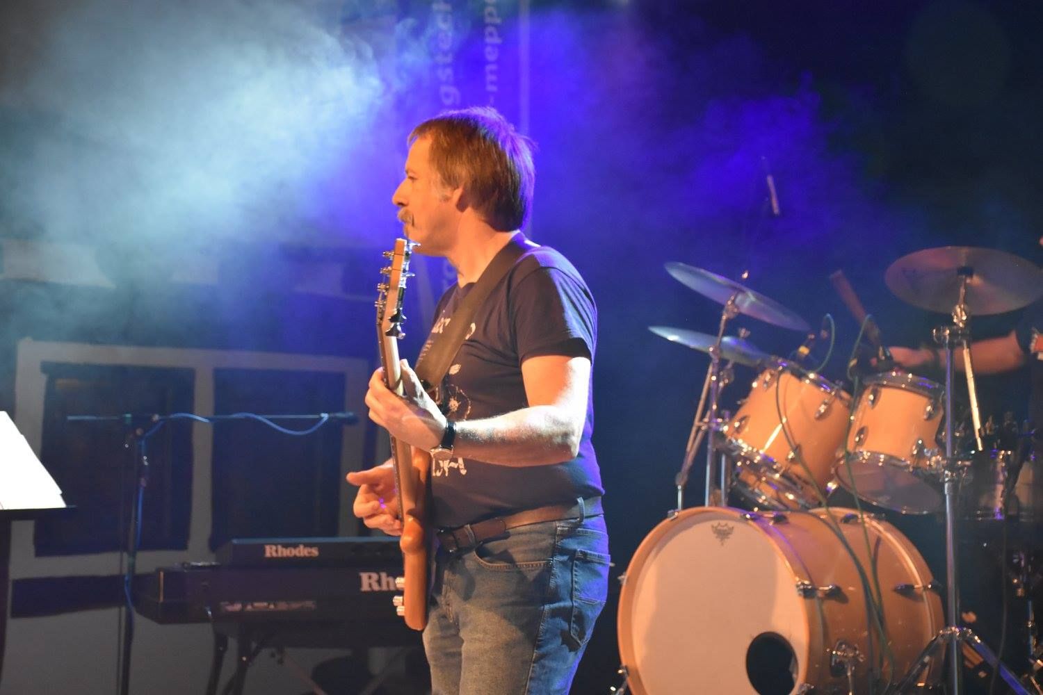 Rusty Nails live
